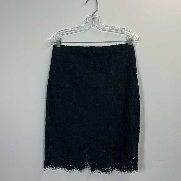 Banana Republic factory black lace overlay skirt size 6 - Picture 2 of 4